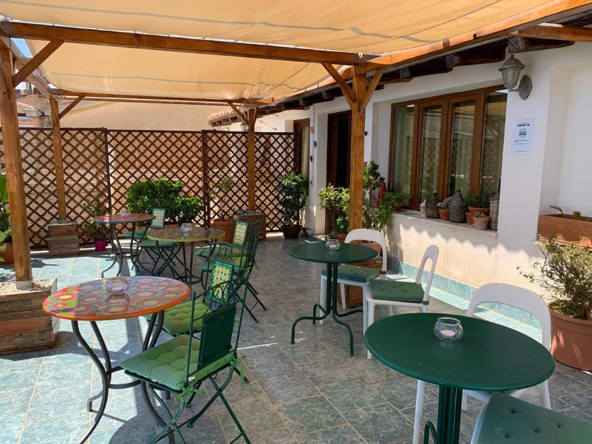 Guest House Le Sibille Таормина Екстериор снимка