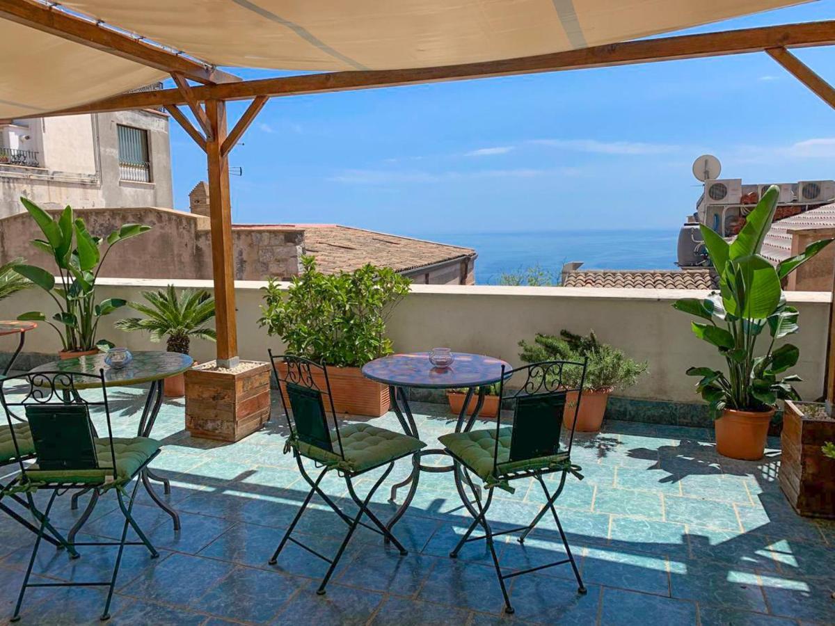 Guest House Le Sibille Таормина Екстериор снимка