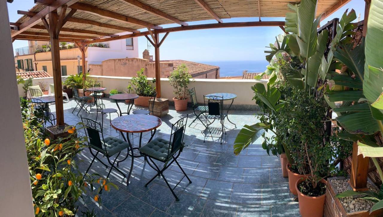 Guest House Le Sibille Таормина Екстериор снимка