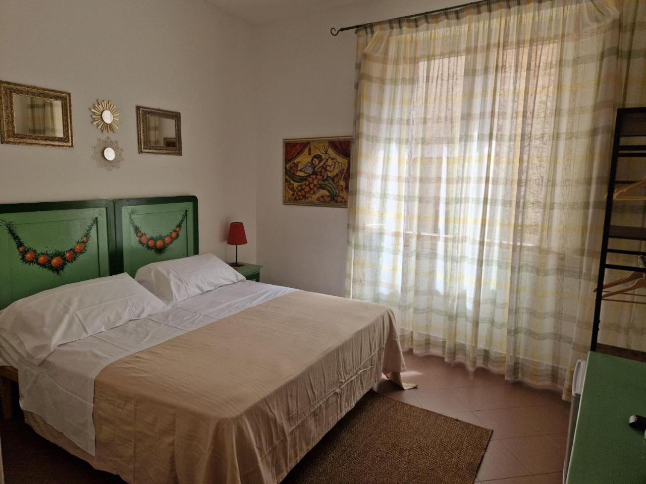 Guest House Le Sibille Таормина Екстериор снимка