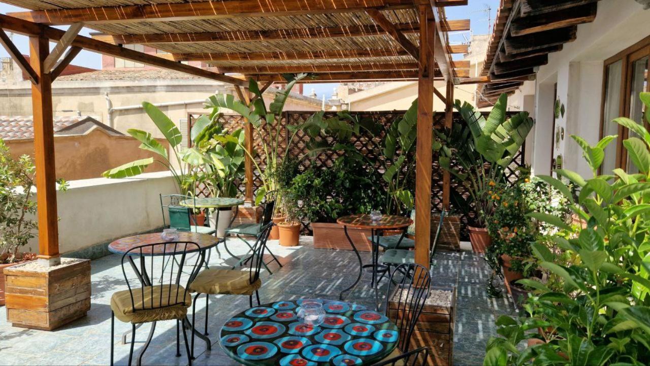Guest House Le Sibille Таормина Екстериор снимка