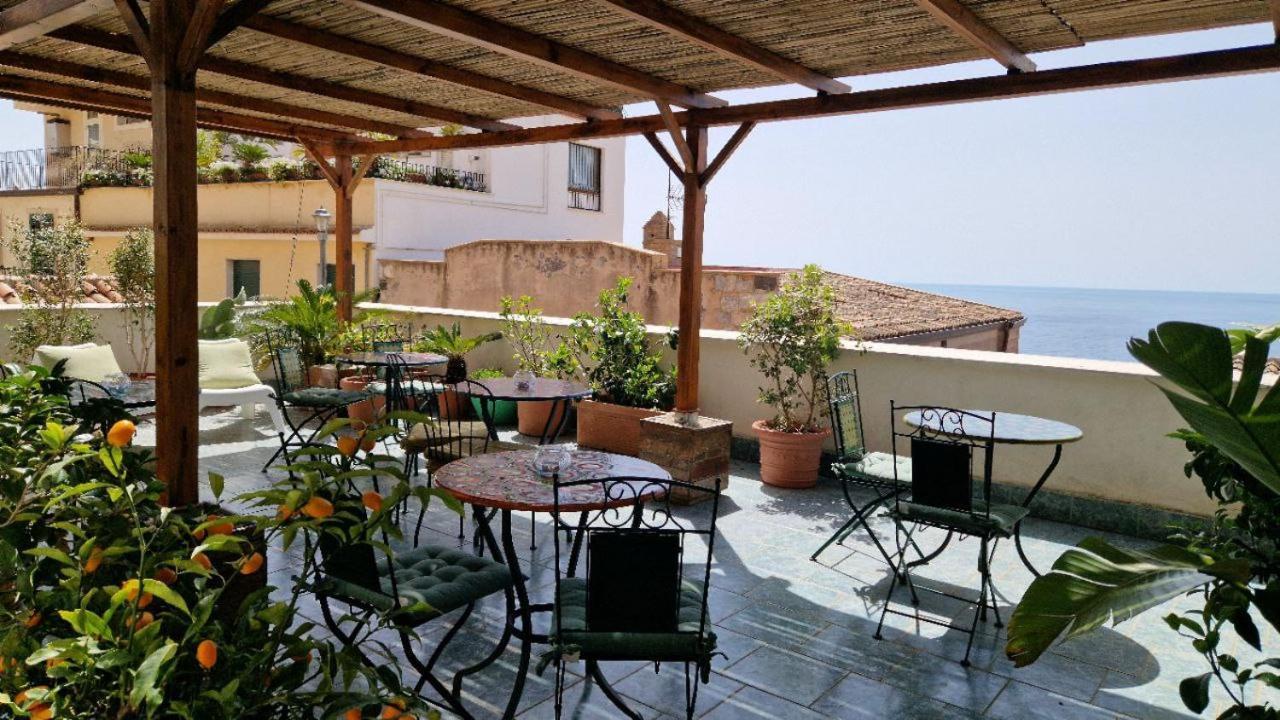 Guest House Le Sibille Таормина Екстериор снимка