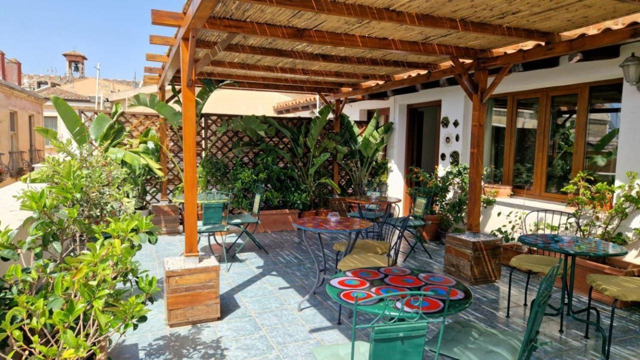 Guest House Le Sibille Таормина Екстериор снимка