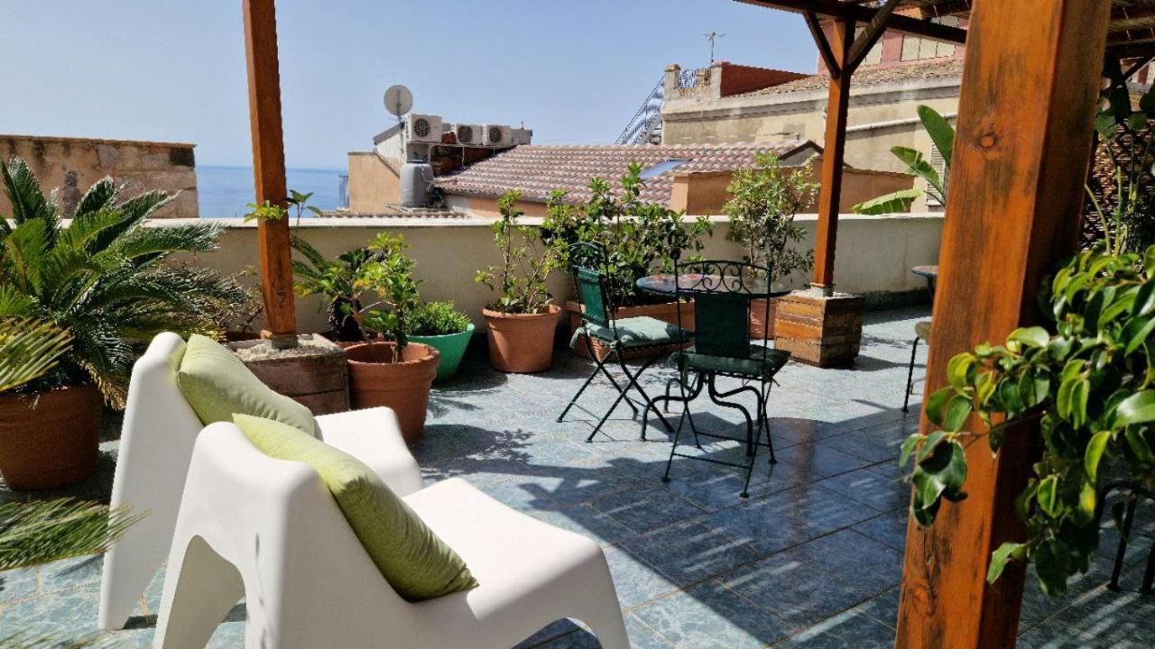 Guest House Le Sibille Таормина Екстериор снимка